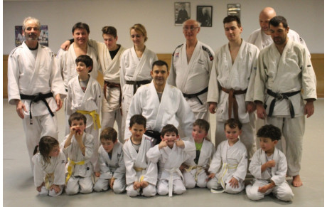 Remise à Didier ROUSSEAU de la CEINTURE NOIRE 1er Dan DOJO DE France
